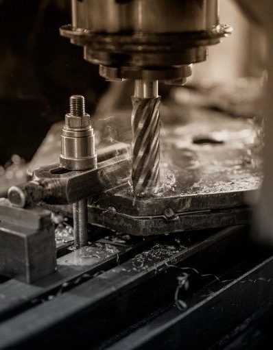 Cómo mejorar la evacuación de viruta en mecanizado CNC 6 evacuación de viruta durante el mecanizado CNC